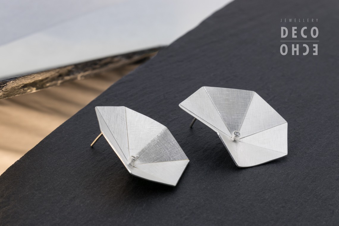 FOLD I
