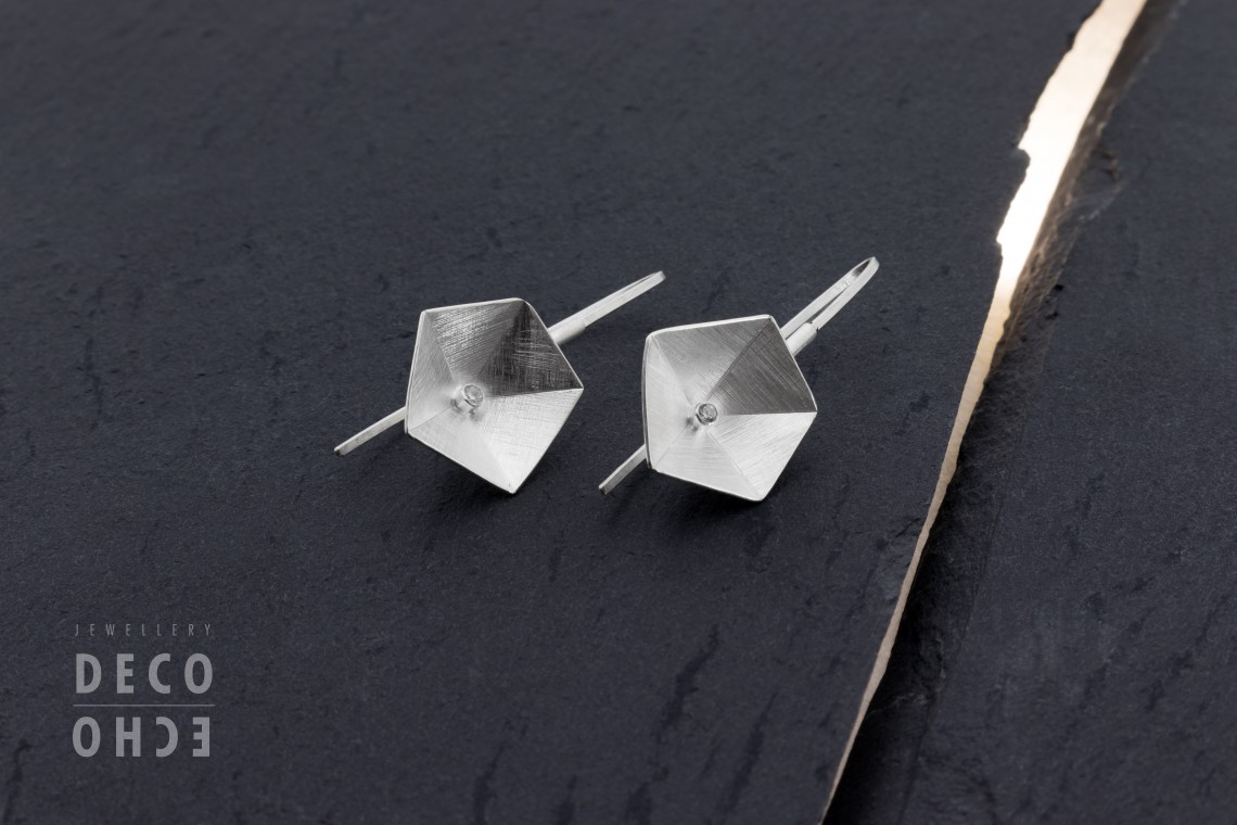 FOLD I