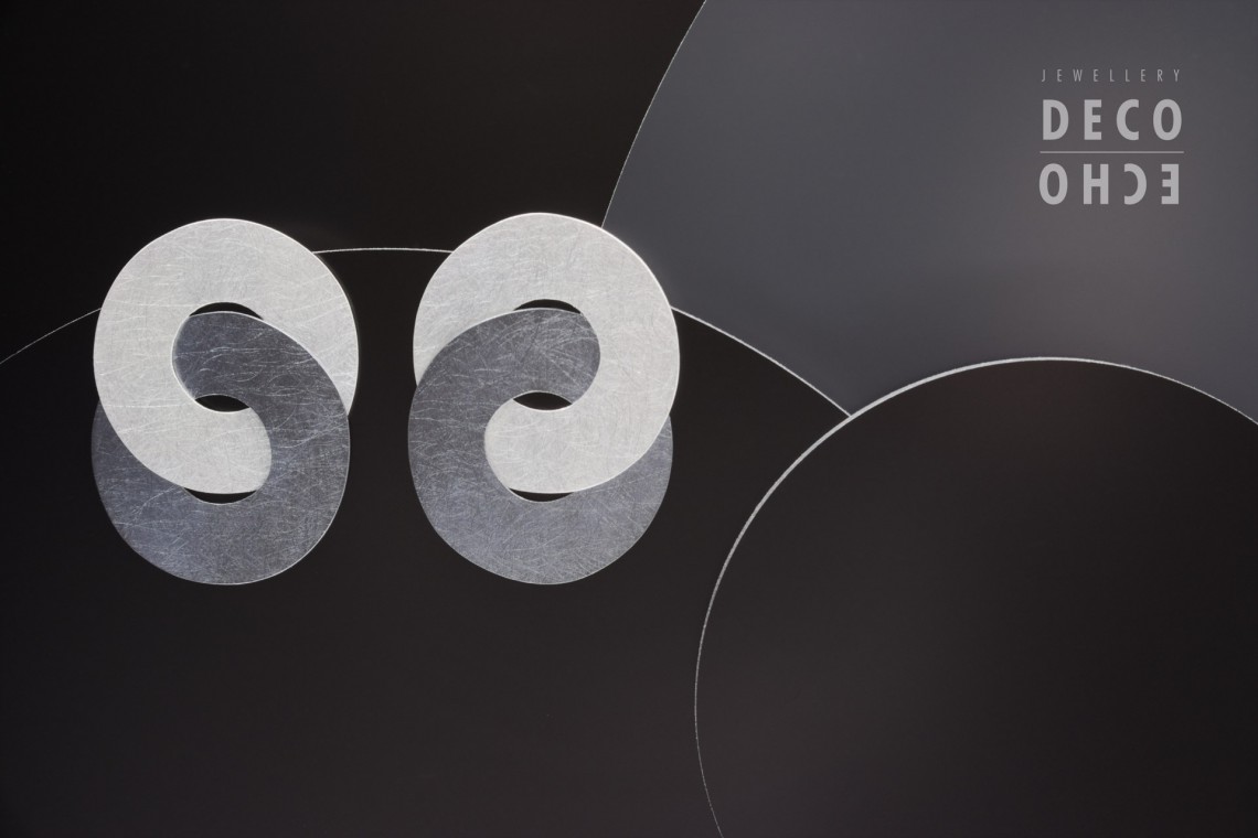 MOBIUS